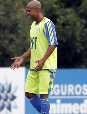 Marcos assunção 395